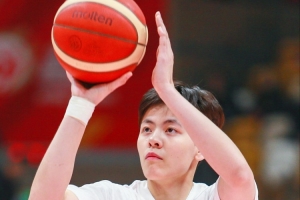 全民皆兵!中国女篮半场12人出场11人有得分进账 杨舒予17分最高